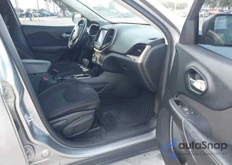 2016 Jeep Cherokee Altitude z USA, uszkodzony, nr VIN 1C4PJMCS6GW202994